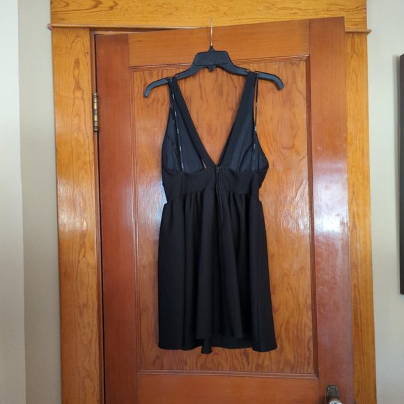 NEW Forever 21 Black Short Dress - Picture 2 of 4